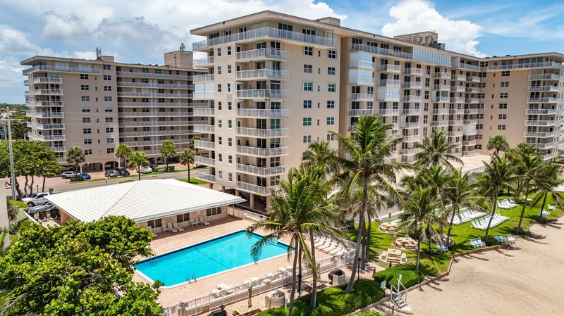 1050 Hillsboro Mile #403W, Hillsboro Beach, Florida, United States. - Photo 33