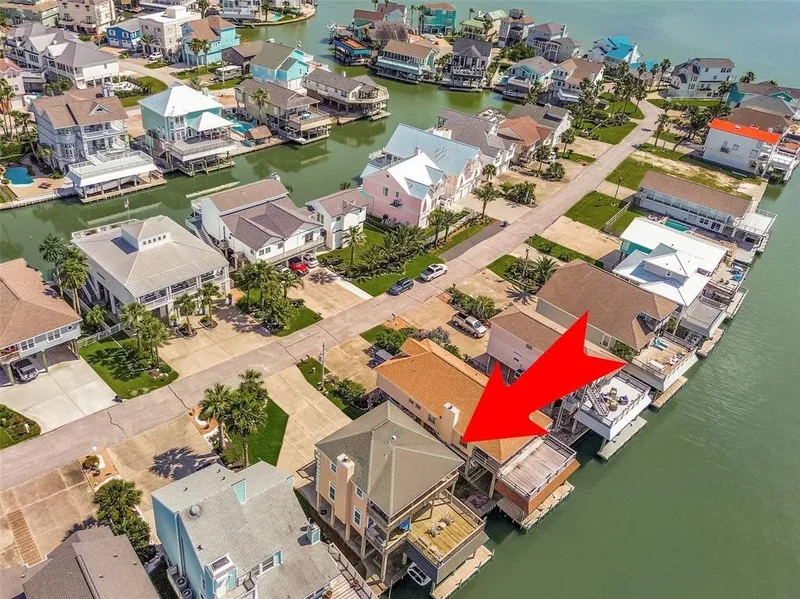 247 Isles End Road, Galveston, Texas, United States. - Photo 42