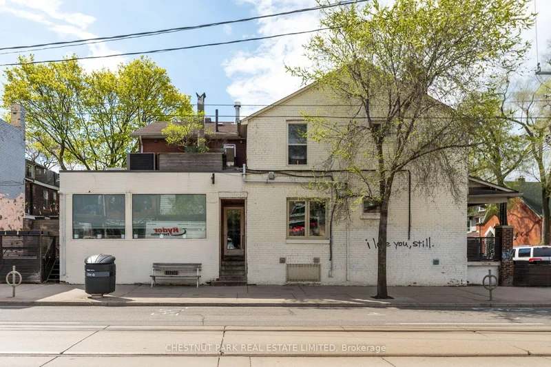 923 Dundas Street W, Toronto, Ontario, Canada. - Photo 1