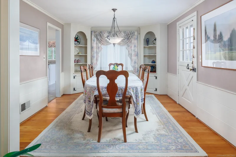 23 Edgerton Street, East Hampton, Connecticut, United States. - Photo 6