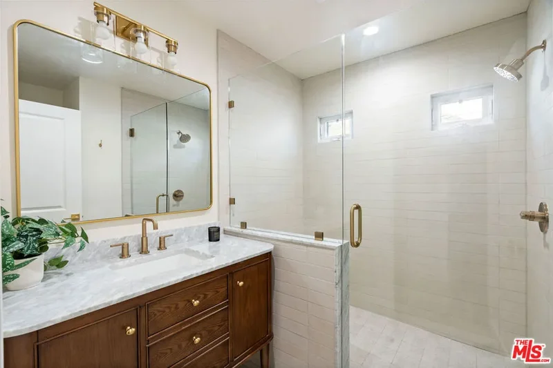 4617 10th Avenue, Los Angeles, California, United States. - Photo 27