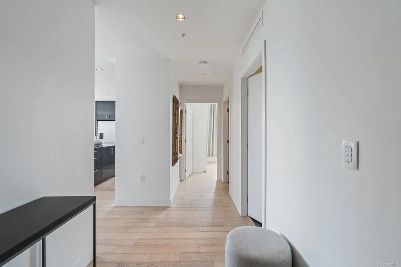 838 Broughton St 904, Victoria, British Columbia, Canada. - Photo 31