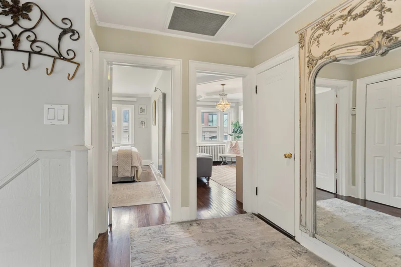 12 Belsize Dr, Toronto, ON M4S 1L4, Toronto, Ontario, Canada. - Photo 27