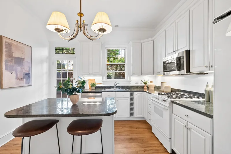 2125 Bancroft Place NW , Washington, DC 20008, Washington, District of Columbia, United States. - Photo 15