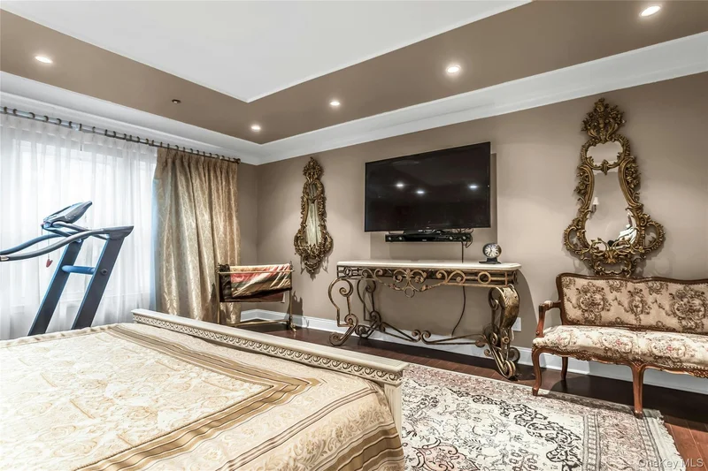 52 Hyde Court, Manhasset, NY 11030, Manhasset, New York, United States. - Photo 20