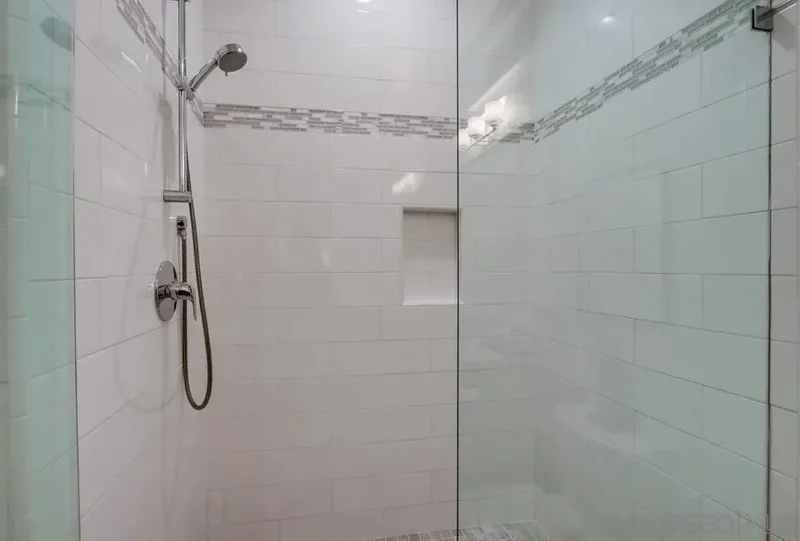 240 B Avenue, Coronado, California, United States. - Photo 23