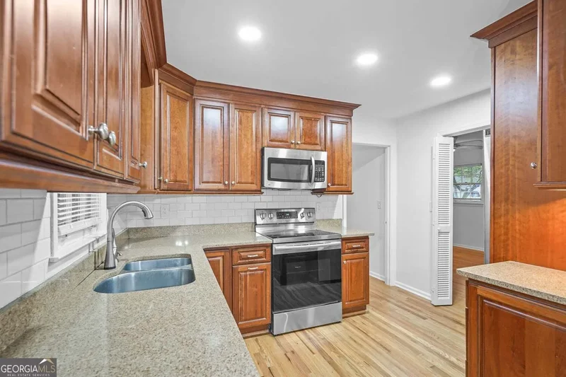 3288 N Embry Circle, Atlanta, GA 30341, Chamblee, Georgia, United States. - Photo 12