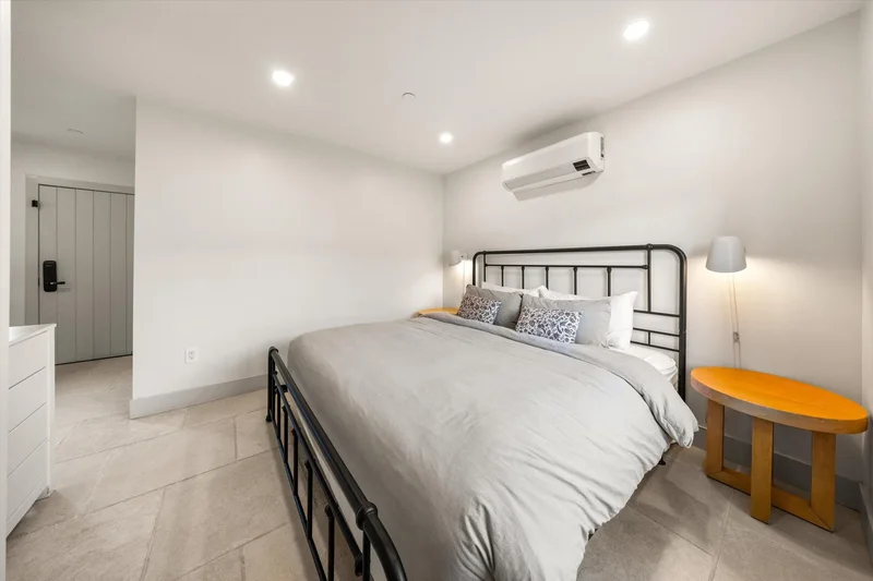 6 E Valerio Street, SANTA BARBARA, CA 93101, Santa Barbara, California, United States. - Photo 35