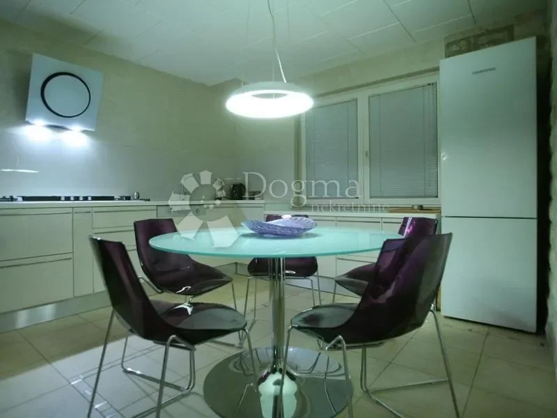 Gallery photo 9