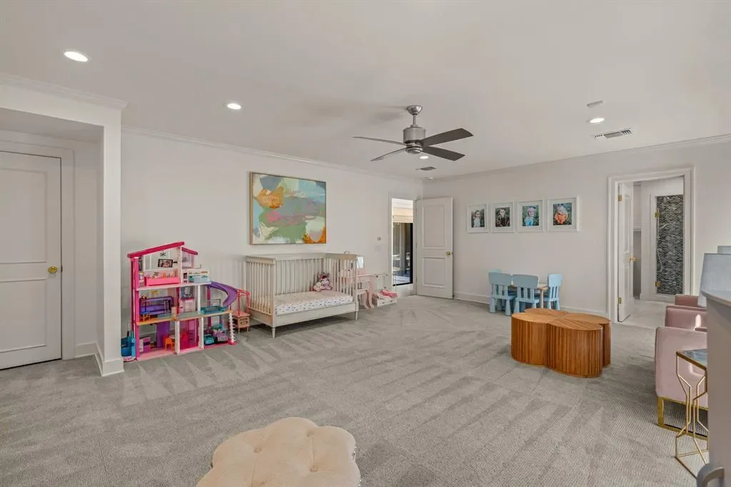 5849 Merrymount Road, Fort Worth, Texas, United States. - Photo 22