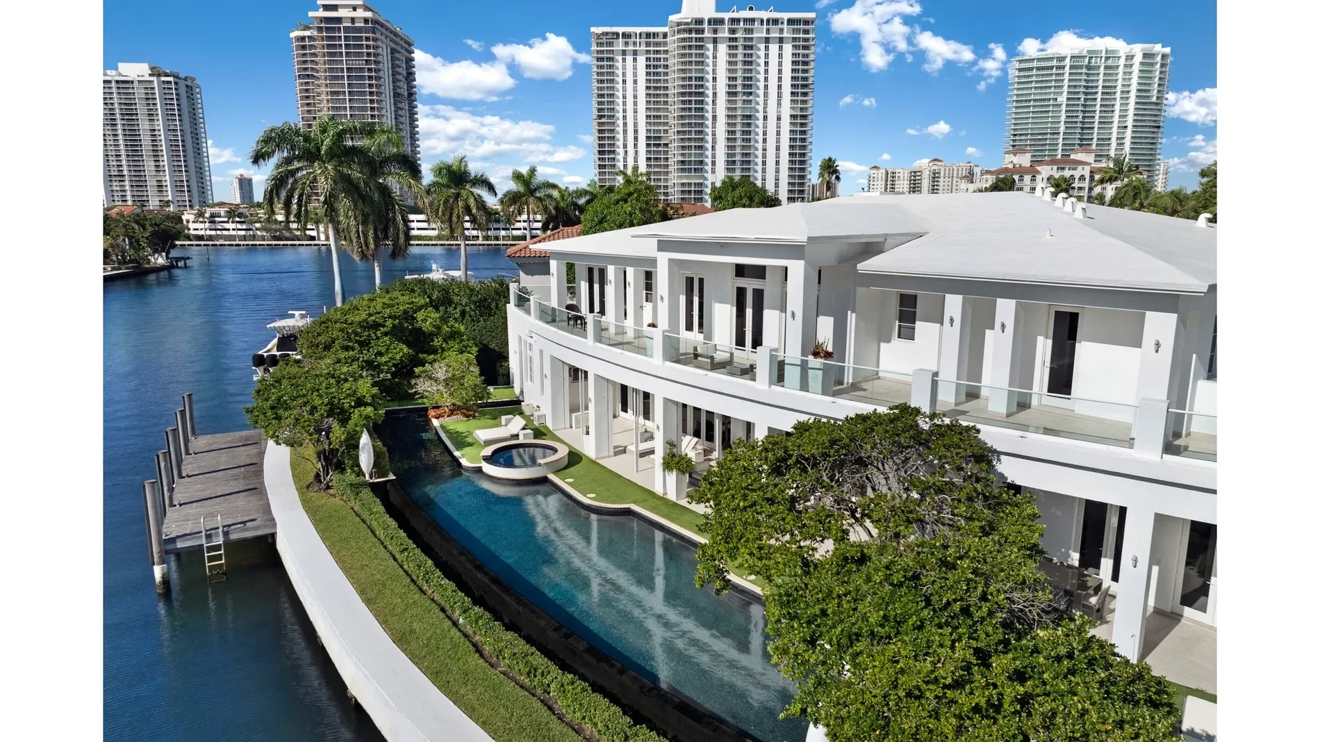 142 S Island, Golden Beach, Florida, United States. - Photo 17