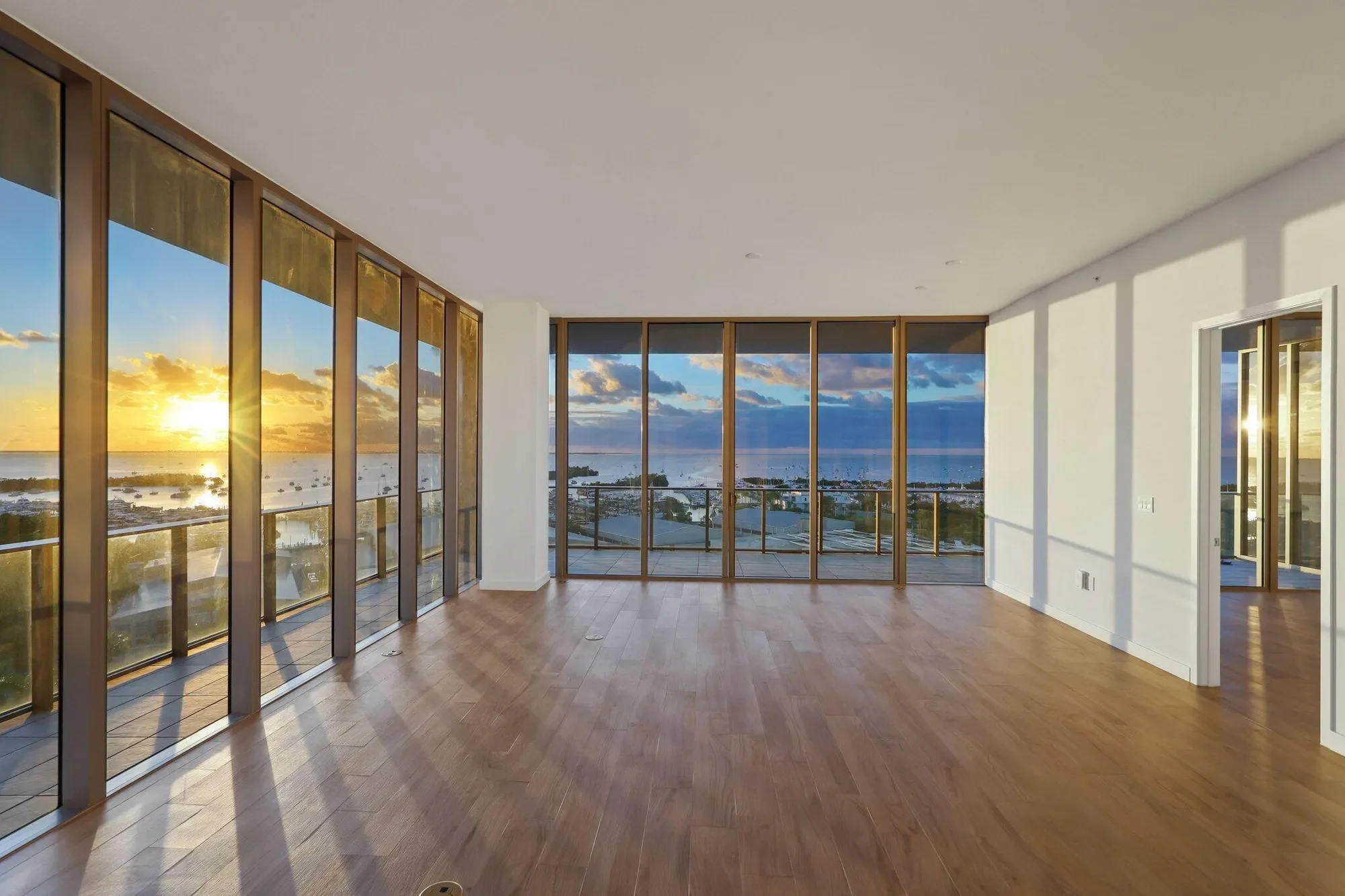 2655 S Bayshore Drive, Miami, Florida, United States. - Photo 30