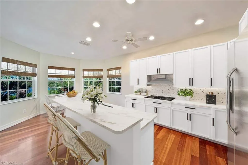 5810 Pine Tree DR, Sanibel, FL, 33957, USA, Sanibel, Florida, United States. - Photo 11