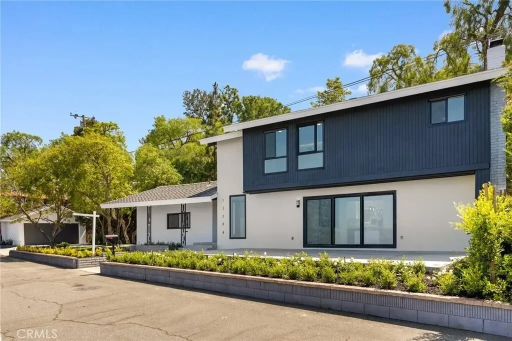12284 Circula Panorama, Santa Ana, California, United States. - Photo 45