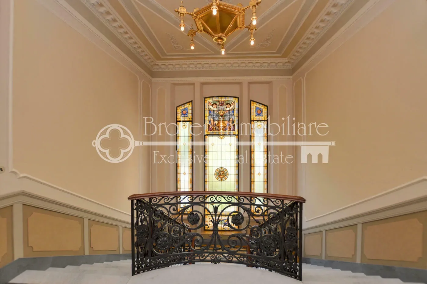 Gallery photo 3
