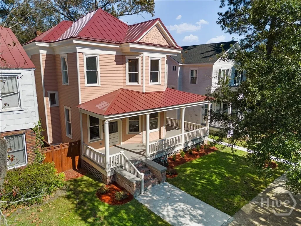 706 E Henry Street, Savannah, Georgia, United States. - Photo 4