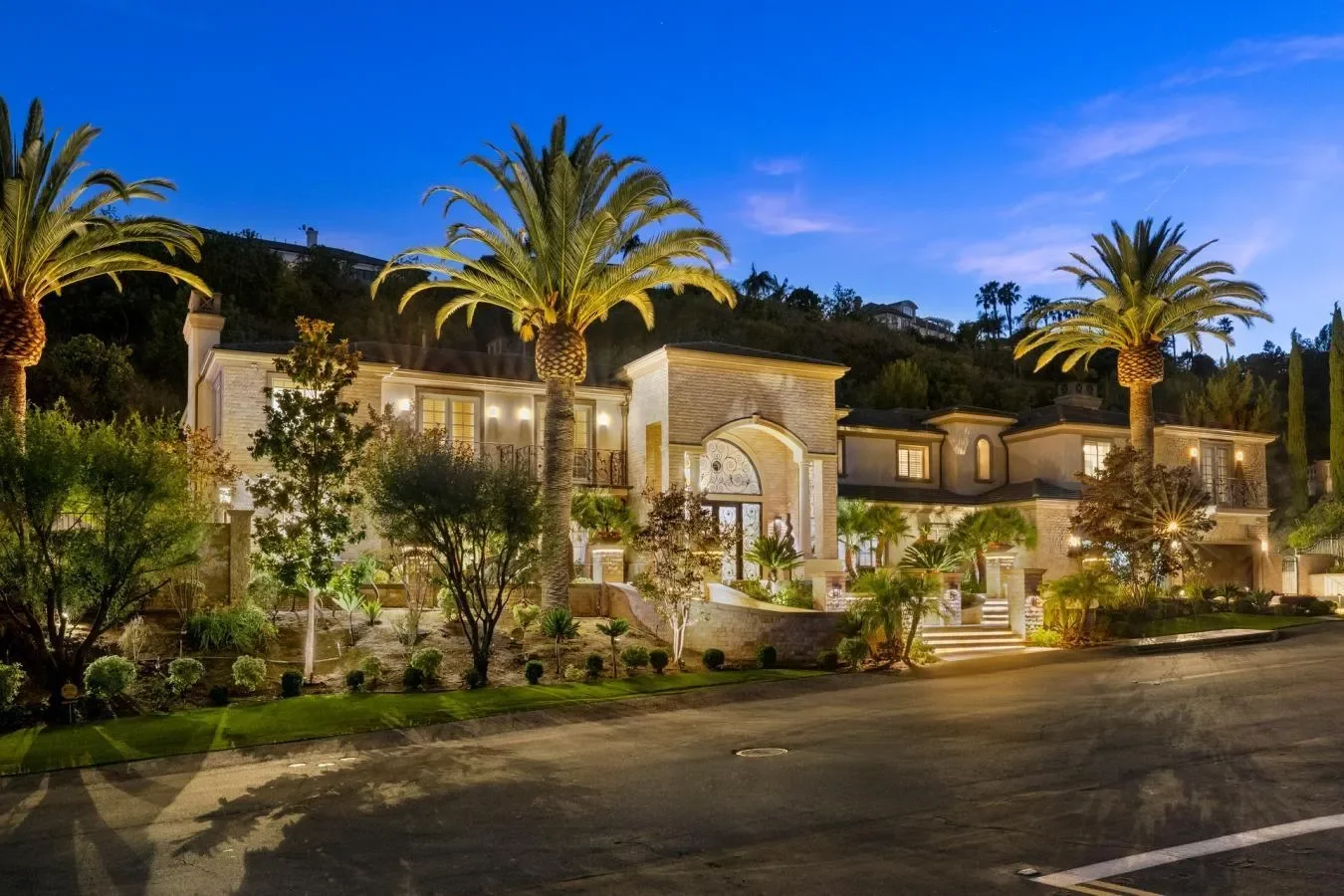 2855 Oak Knoll Drive, Diamond Bar, California, United States. - Photo 24