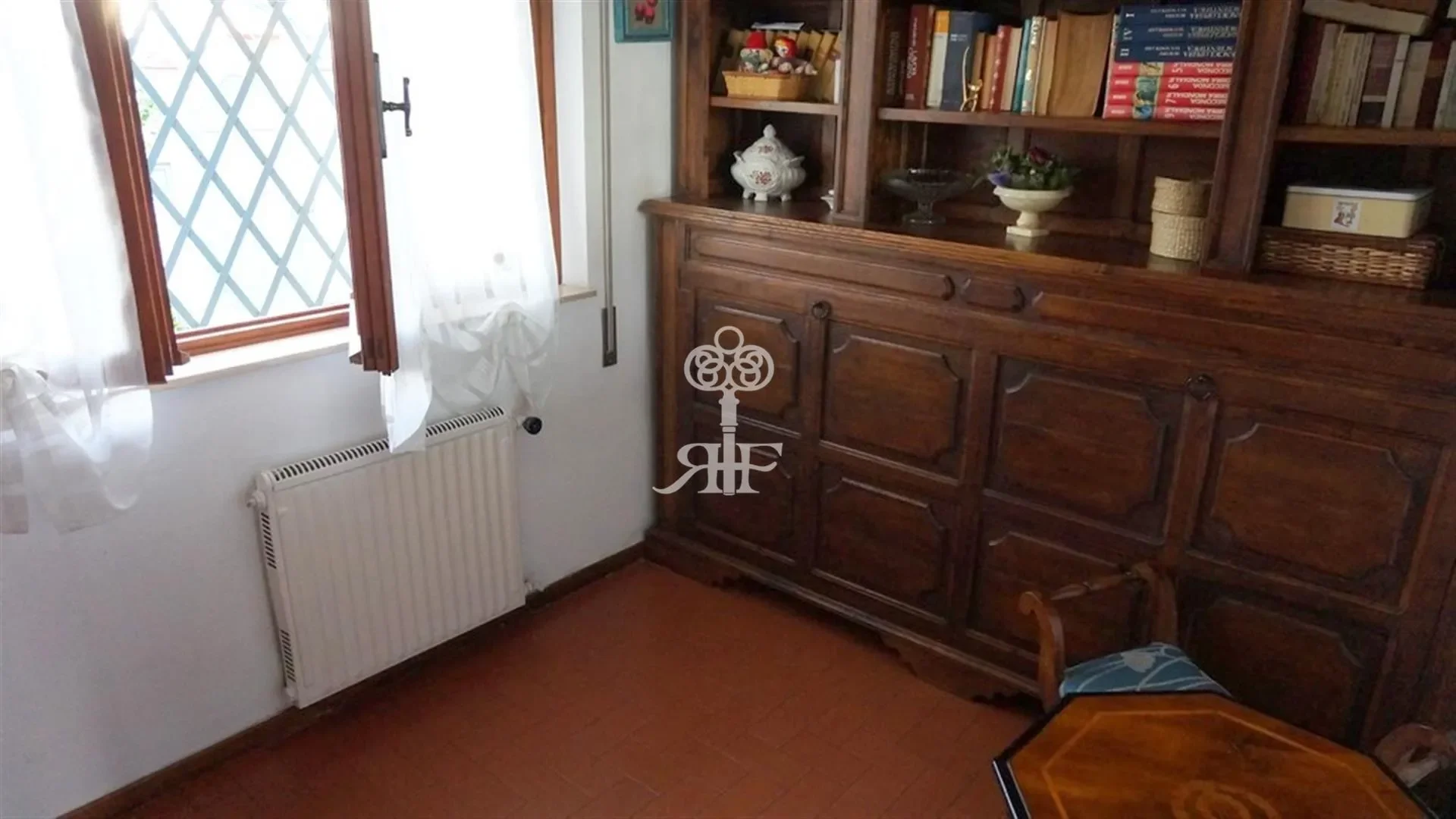 Gallery photo 3