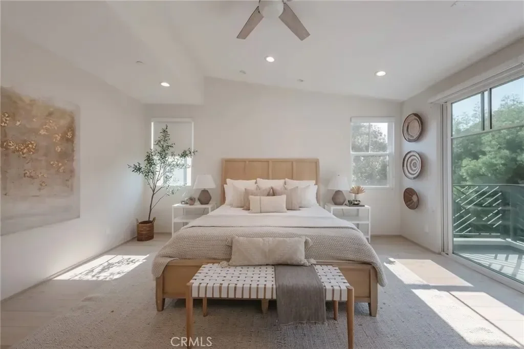 223 S Irena Avenue B, Torrance, California, United States. - Photo 15