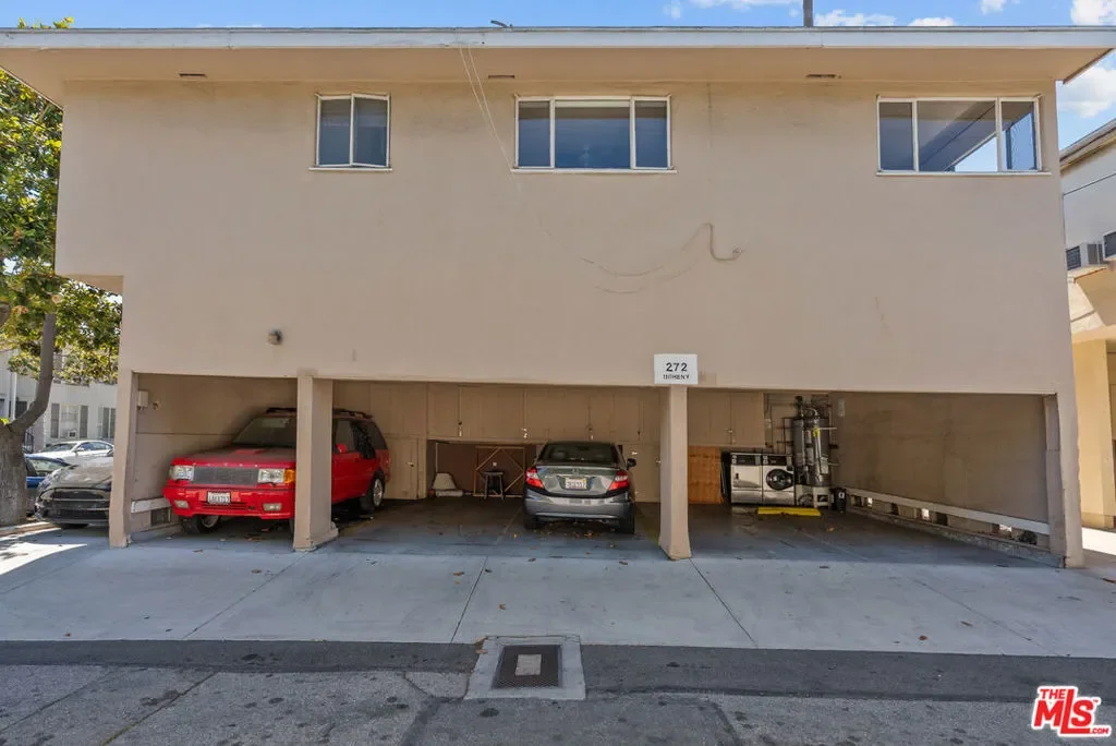272 S Doheny Drive 1, Beverly Hills, California, United States. - Photo 3