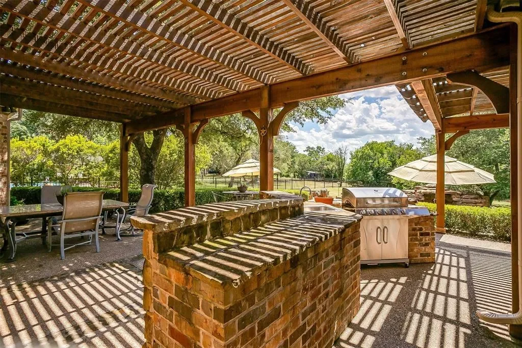 9549 Dickson Road, Fort Worth, Texas, United States. - Photo 30