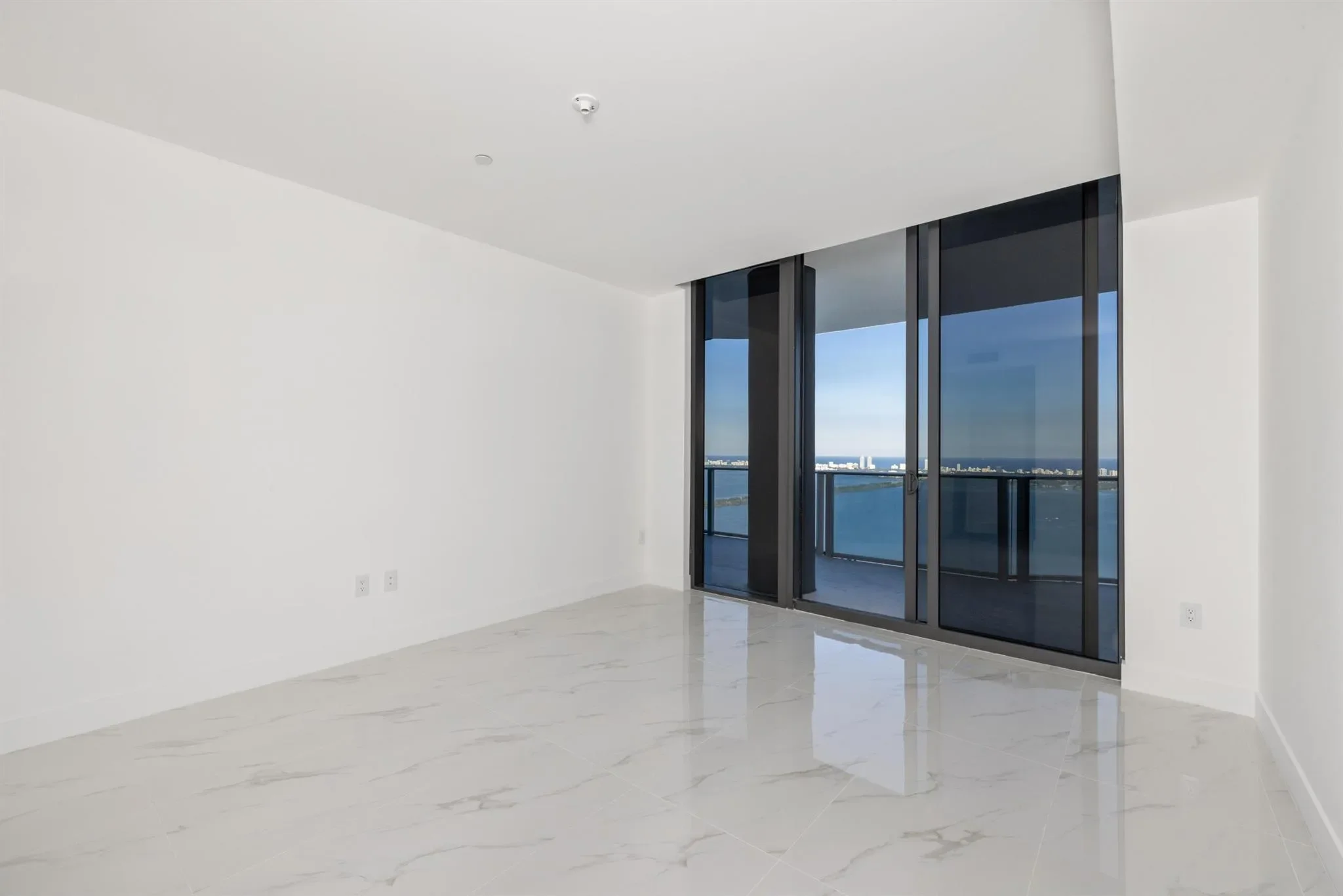 700 NE 24th Street Penthouse Mansion-6003, Miami, Florida, United States. - Photo 21