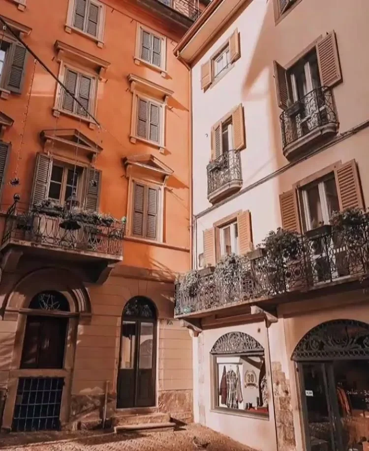 Piazza Camillo Benso di Cavour 11A, Bergamo, Lombardy, Italy. - Photo 1