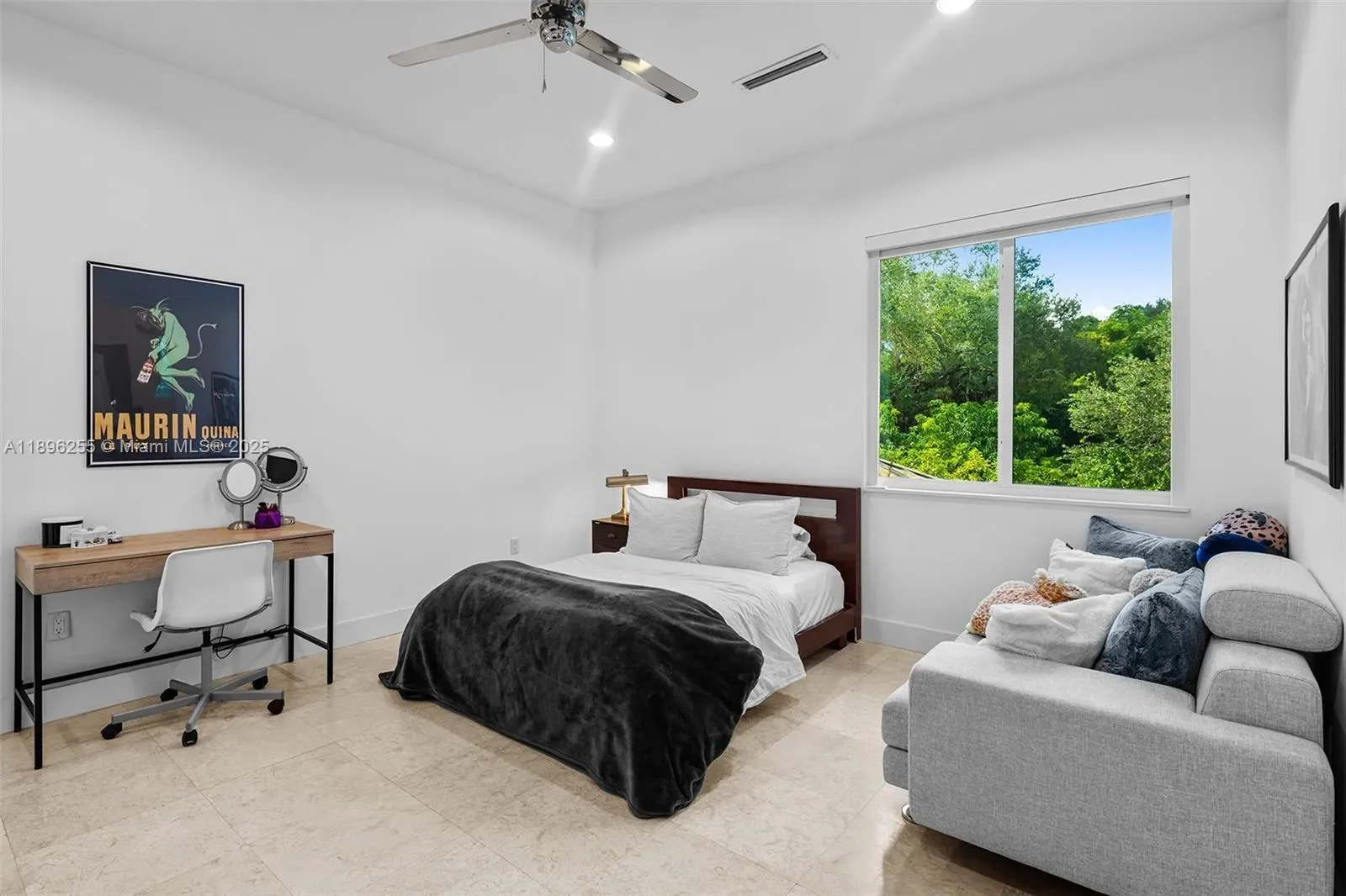 8923 Ludlam Rd., Coral Gables, Florida, United States. - Photo 35