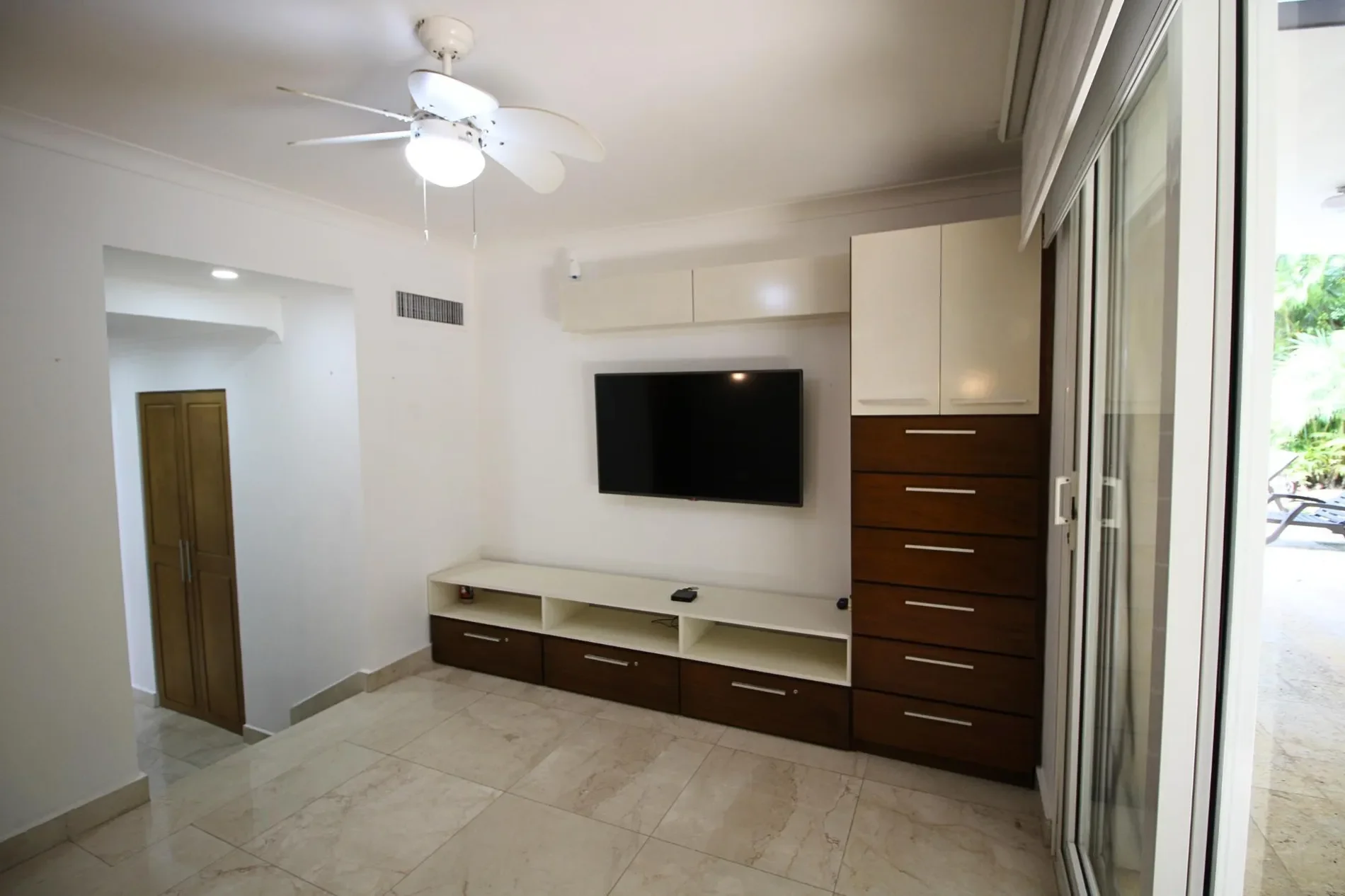 Gallery photo 3