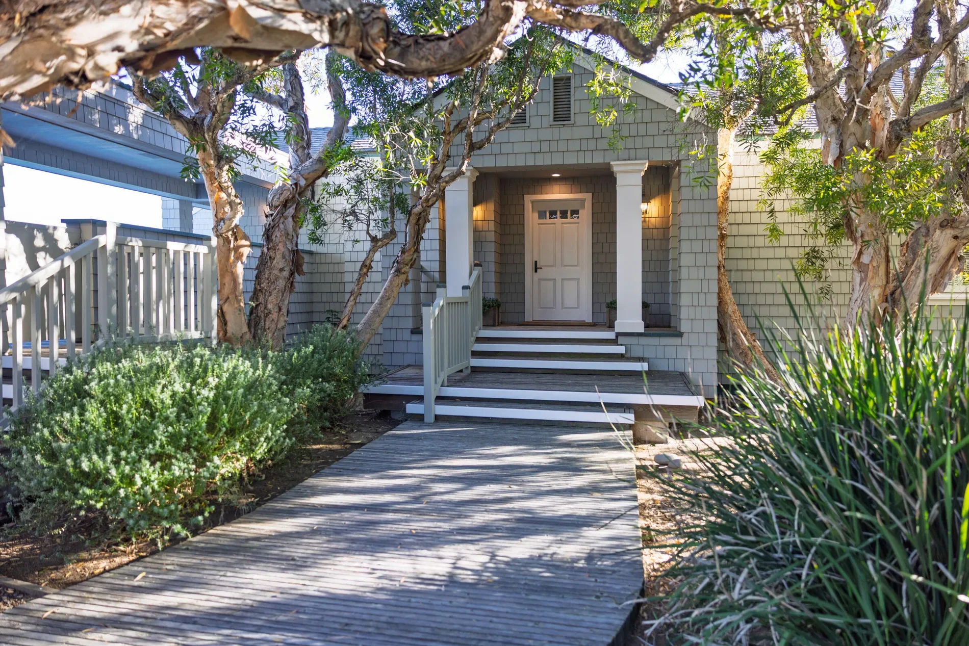 571 Sand Point Road, Carpinteria, California, United States. - Photo 14