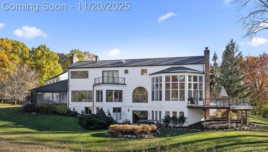 5764 Bloomfield Glens Road, West Bloomfield Charter Township, MI 48322, Farmington Hills, Michigan, United States. - Photo 33