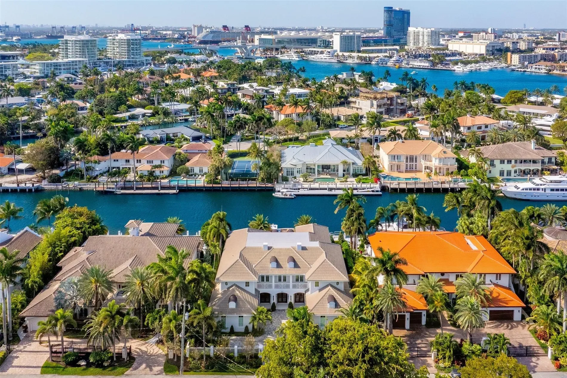 2520 Del Lago Dr, Fort Lauderdale, Florida, United States. - Photo 81