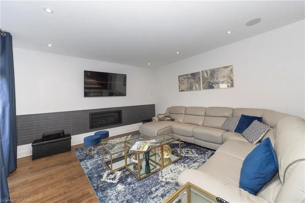 374 Big Dipper Street, Ottawa, Ontario, Canada. - Photo 4