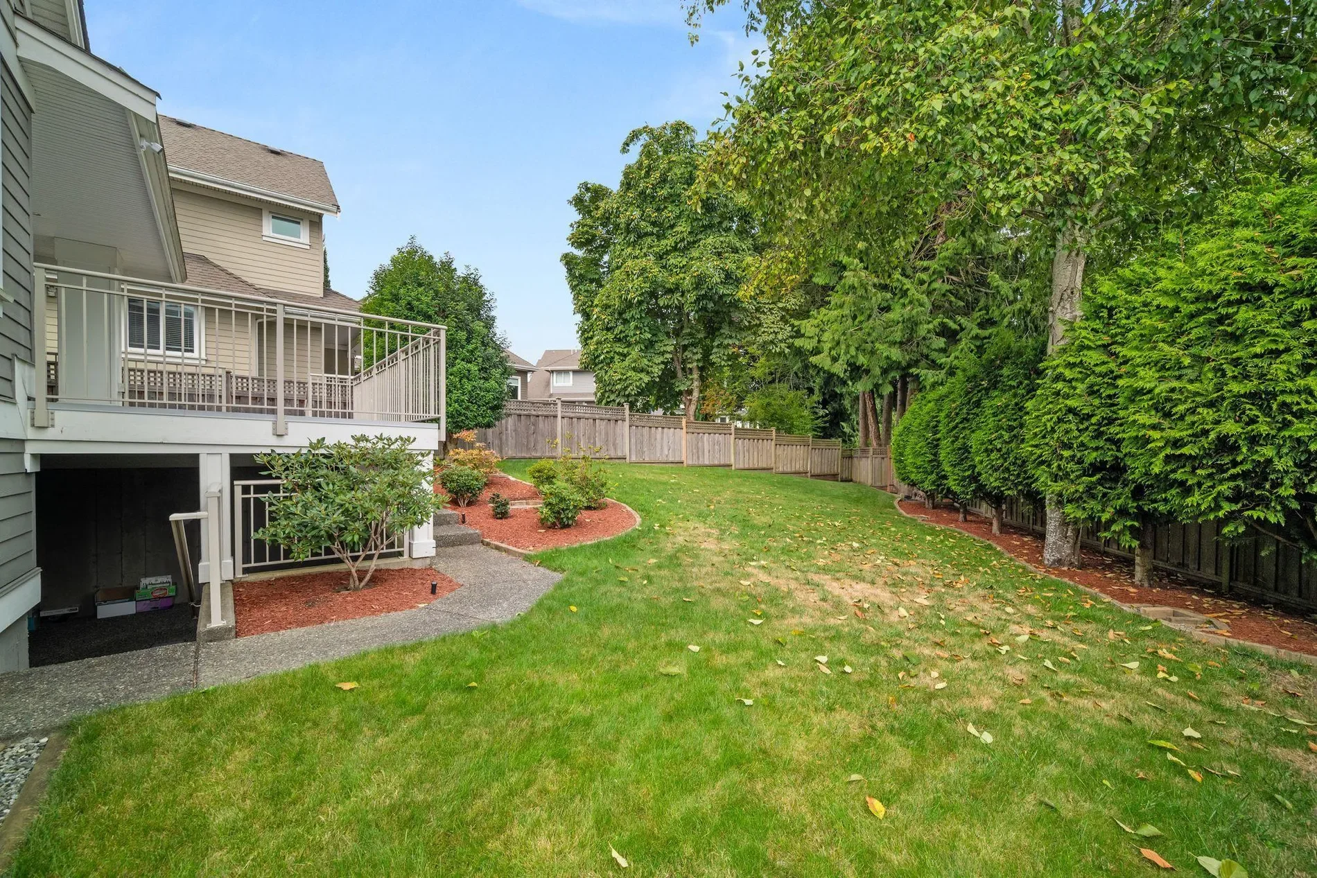 Exterior photo 12