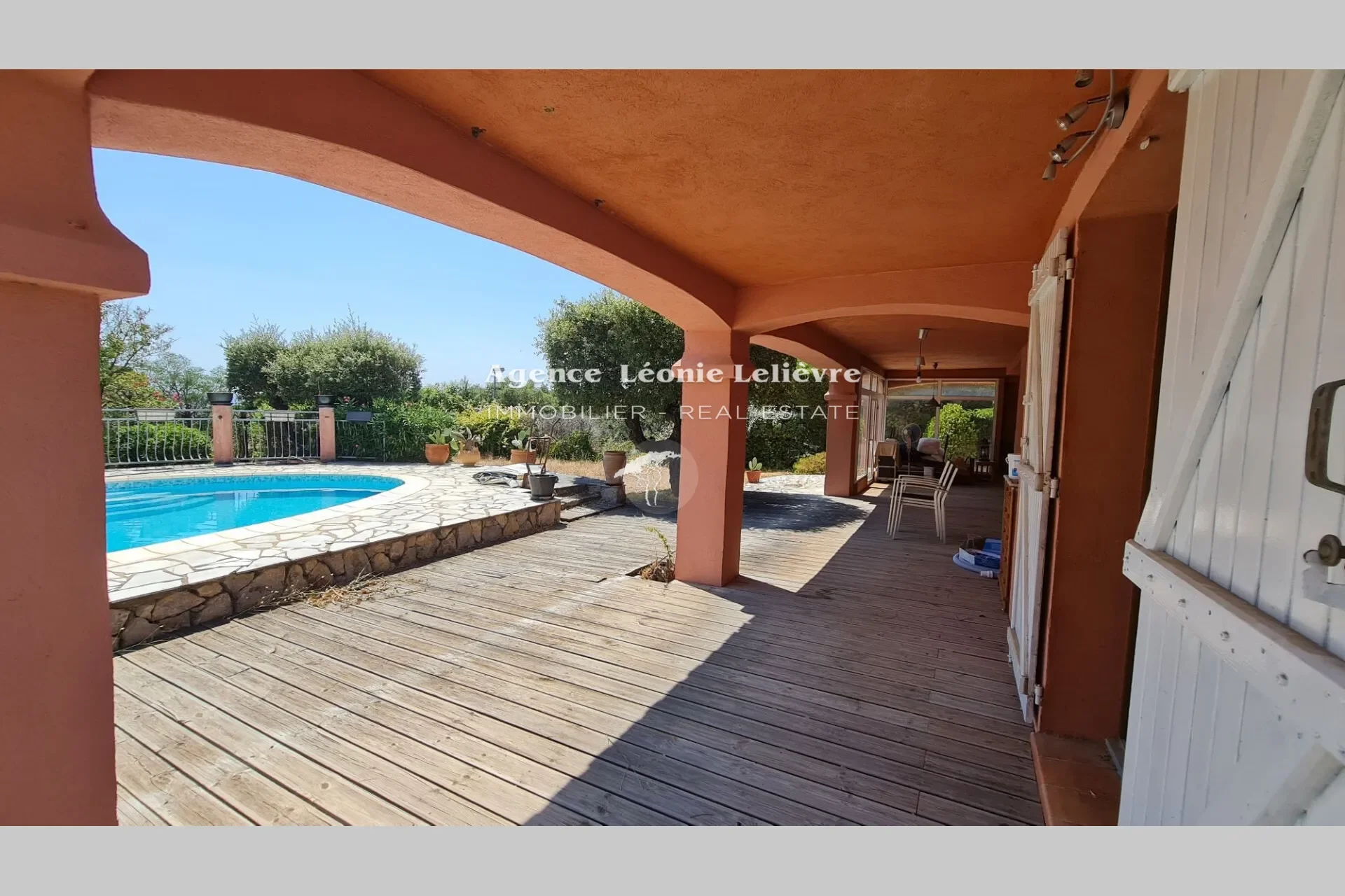 Roquebrune-sur-Argens, Provence-Alpes-Côte d'Azur, France. - Photo 10