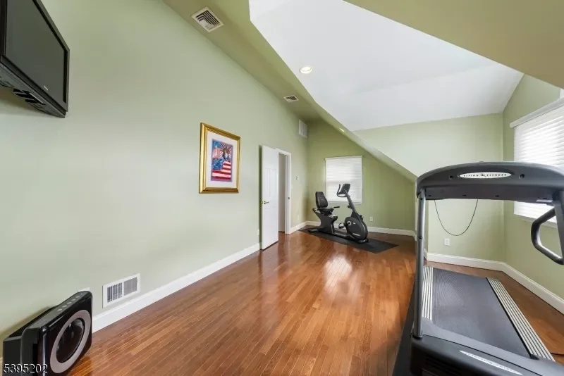 2 Unami Ln, Scotch Plains Twp., NJ 07076, Scotch Plains, New Jersey, United States. - Photo 34