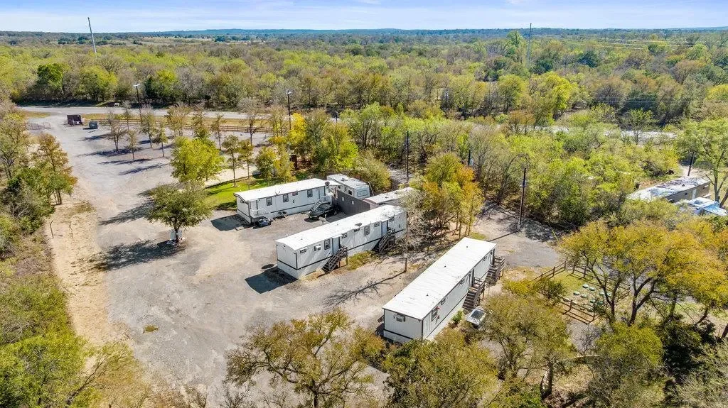 2540 FM 20, Red Rock, Texas, United States. - Photo 4