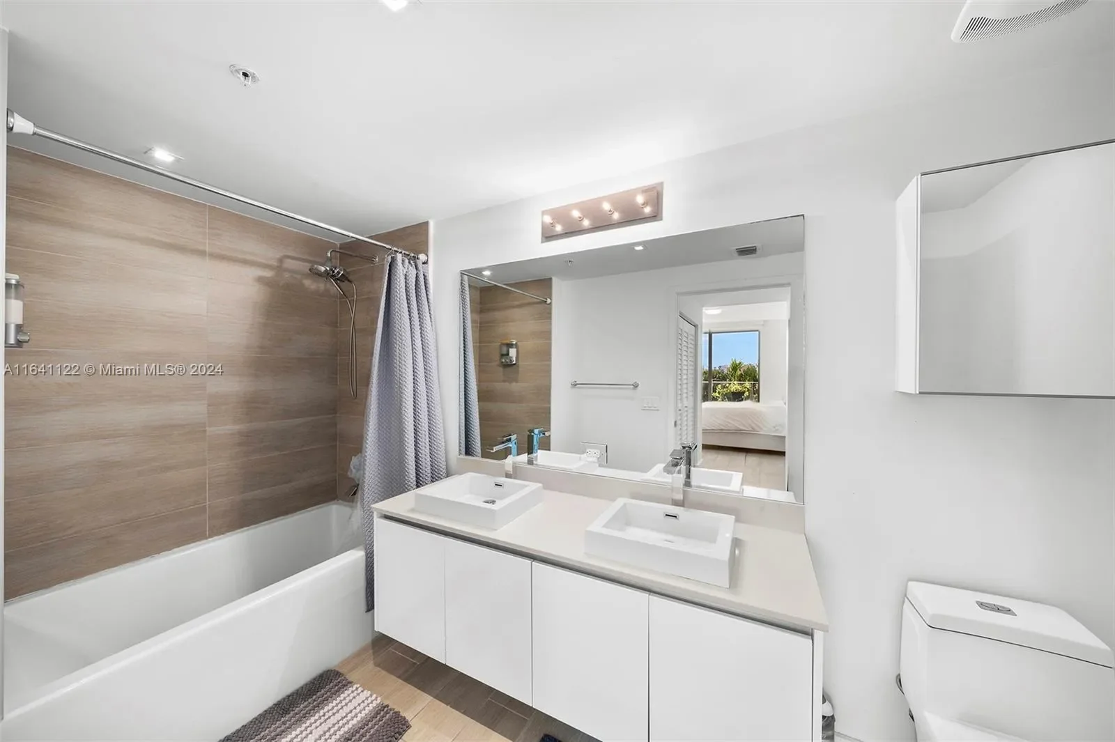 1600 SW 1st Ave 614, Miami, Florida, United States. - Photo 39