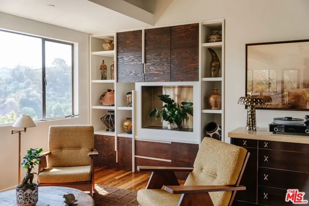 8715 Skyline Drive, Los Angeles, California, United States. - Photo 22