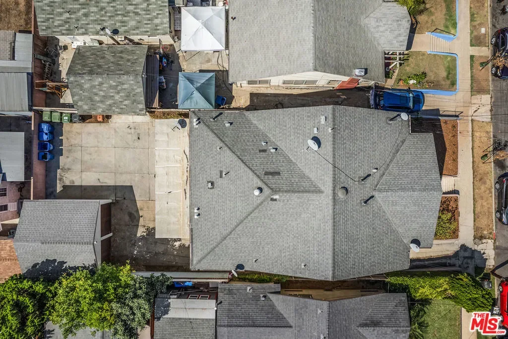2810 E 6th Street, Los Angeles, California, United States. - Photo 6