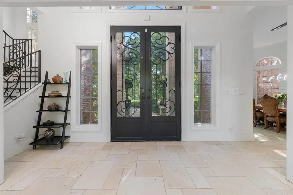 3205 High Point Drive, Lewisville, Texas, United States. - Photo 4