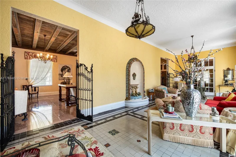 8447 E Dixie Hwy, Miami, Florida, United States. - Photo 15