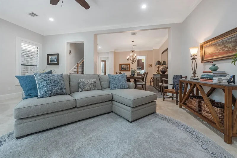 2026 Elmen Street, Houston, Texas, United States. - Photo 13