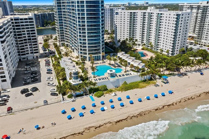 3101 S Ocean Dr 801, Hollywood, Florida, United States. - Photo 17