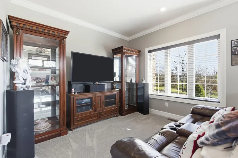 5894 S Castlebay Drive, Springfield, MO 65809, Springfield, Missouri, United States. - Photo 25