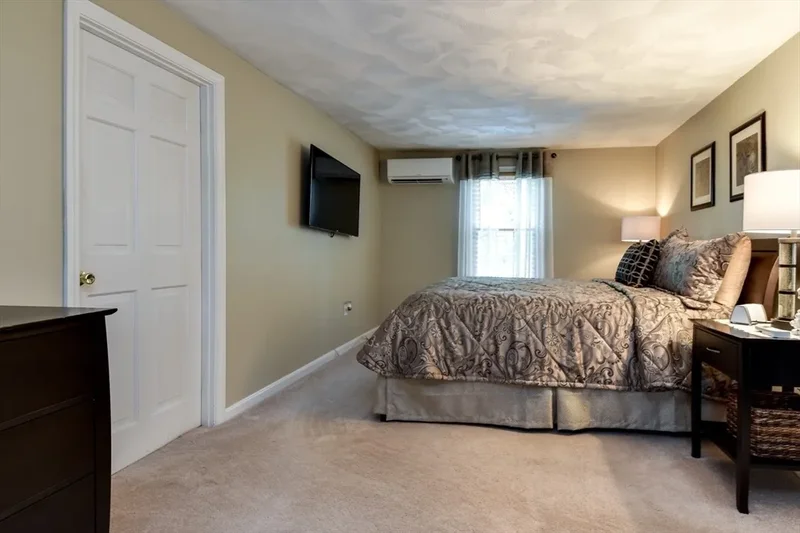 104 Glen St, Natick, MA, 01760, USA, Wayland, Massachusetts, United States. - Photo 4