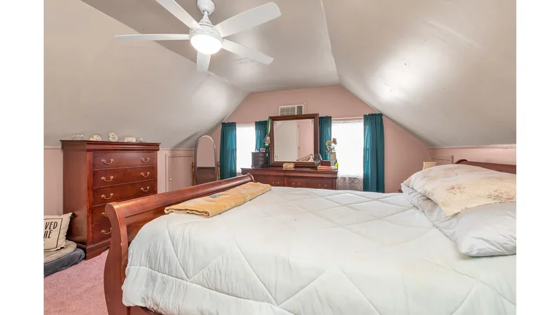 59 Gun Lane, Levittown, New York, United States. - Photo 11
