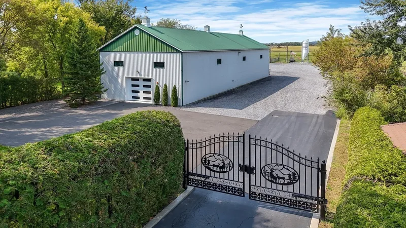 233 Ch. du Richelieu, Saint-Basile-le-Grand, Quebec, Canada. - Photo 20