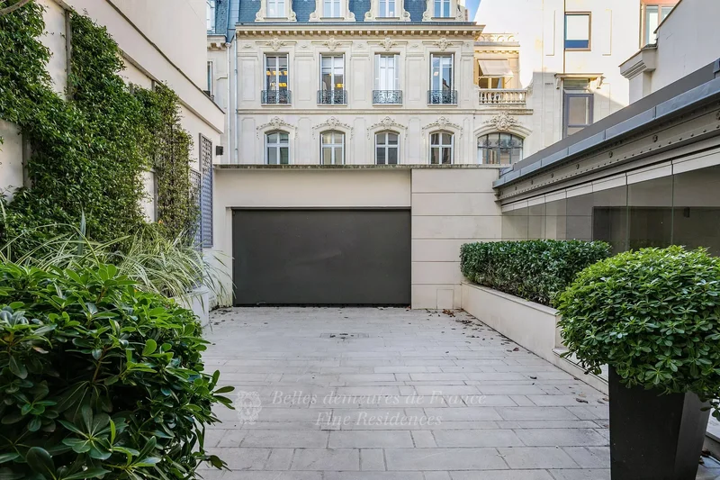 Paris, Île-de-France, France. - Photo 5