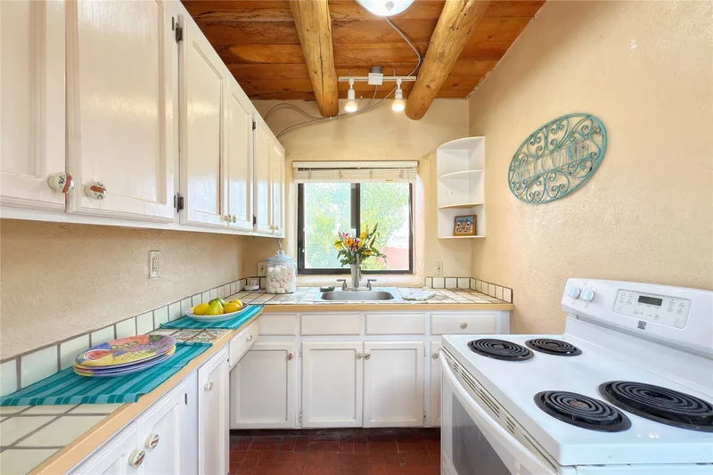 54 Rons Road, Santa Fe, NM 87508, Santa Fe, New Mexico, United States. - Photo 80